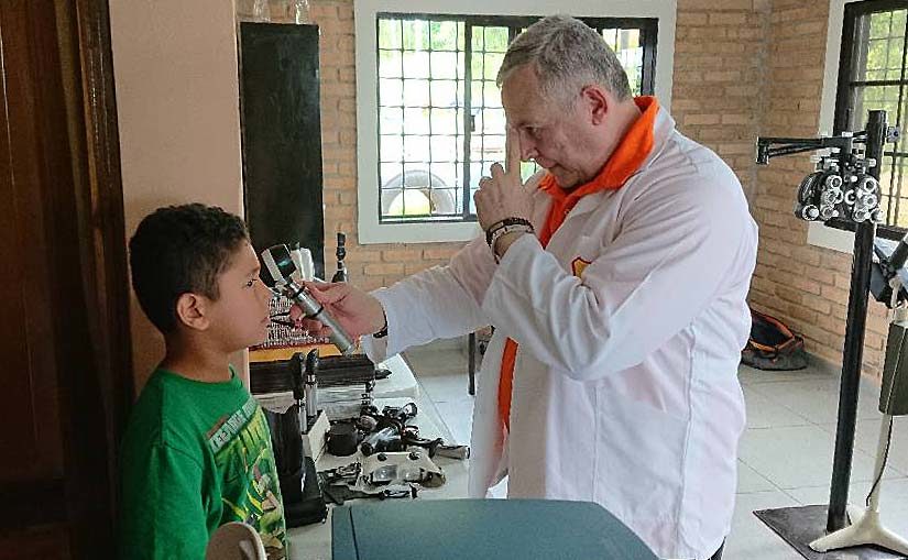 Der Augenarzt zu Besuch im AHLE Medizinzentrum